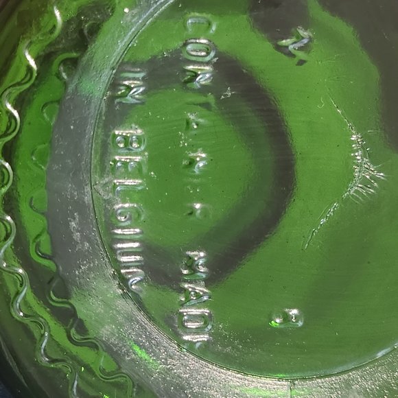 A Pothecary Jar Emerald Green Mid-Centry-Made in Belgium Bubble Top - Picture 3 of 8